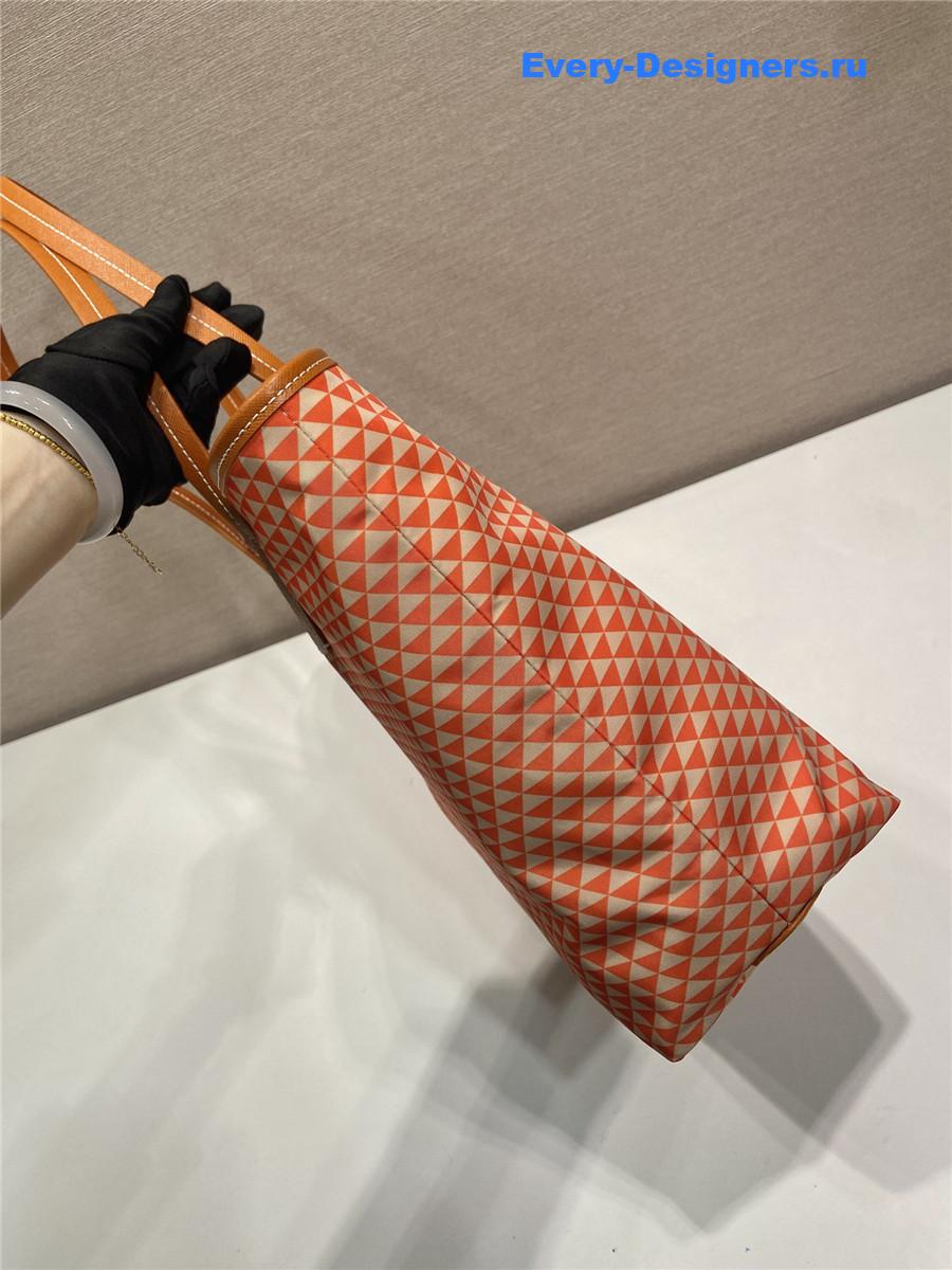 Pra*a tessuto triangulum tote bag