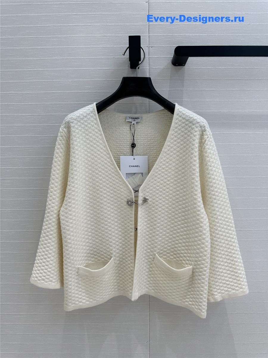 Ch**el white embossed knit hook cardigan