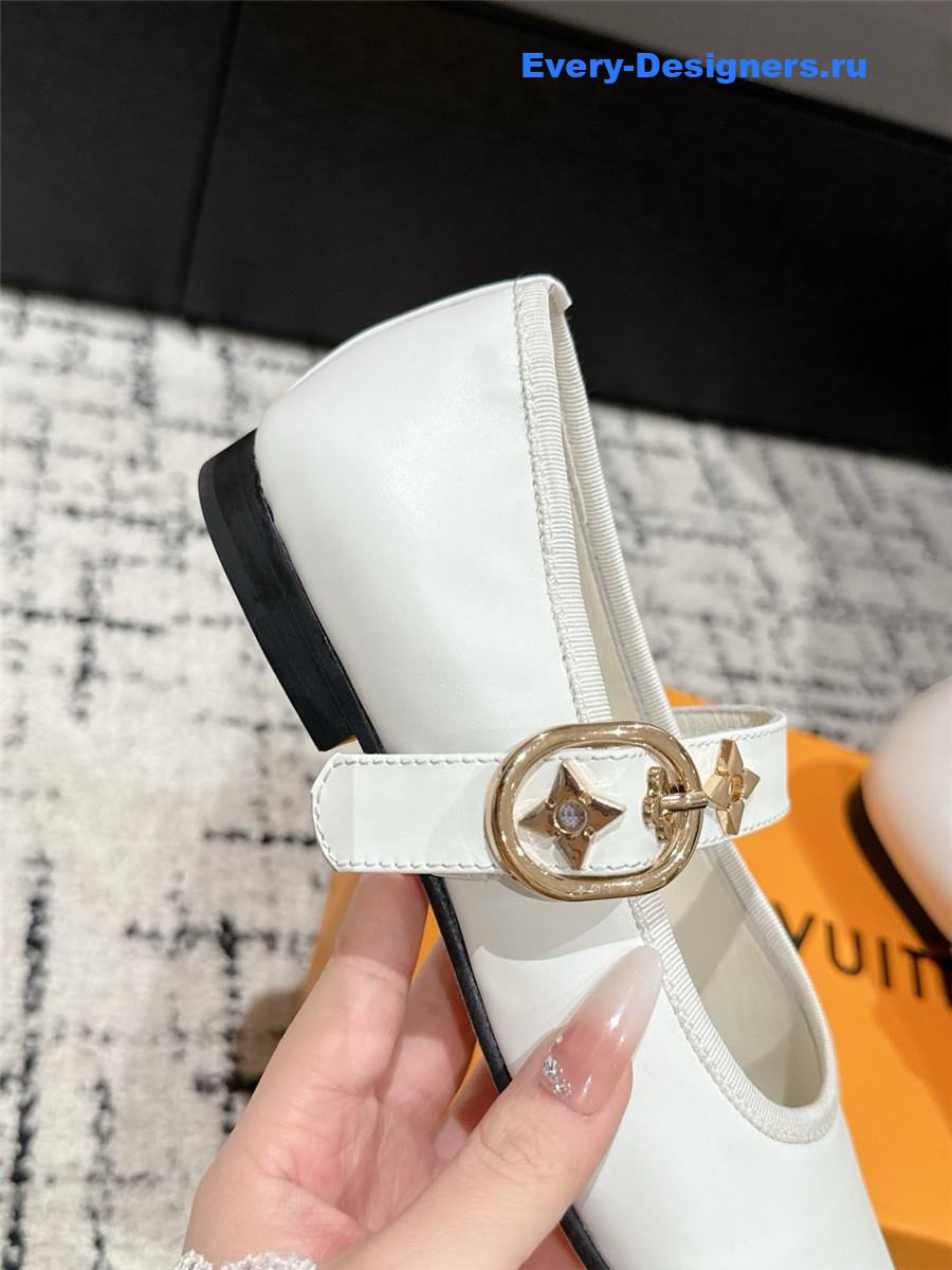 l0vis Vvtt0n romy flat ballerina white