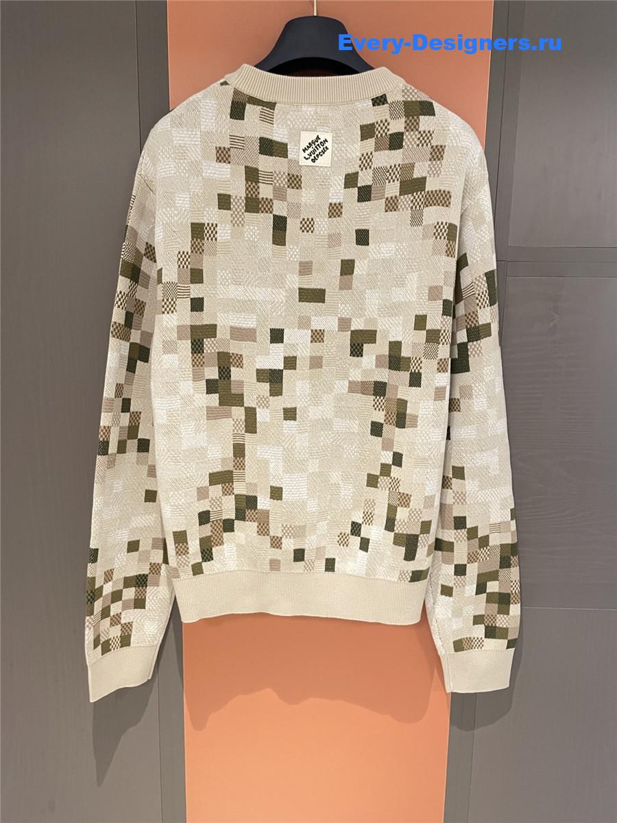 l0vis Vvtt0n graphic crewneck
