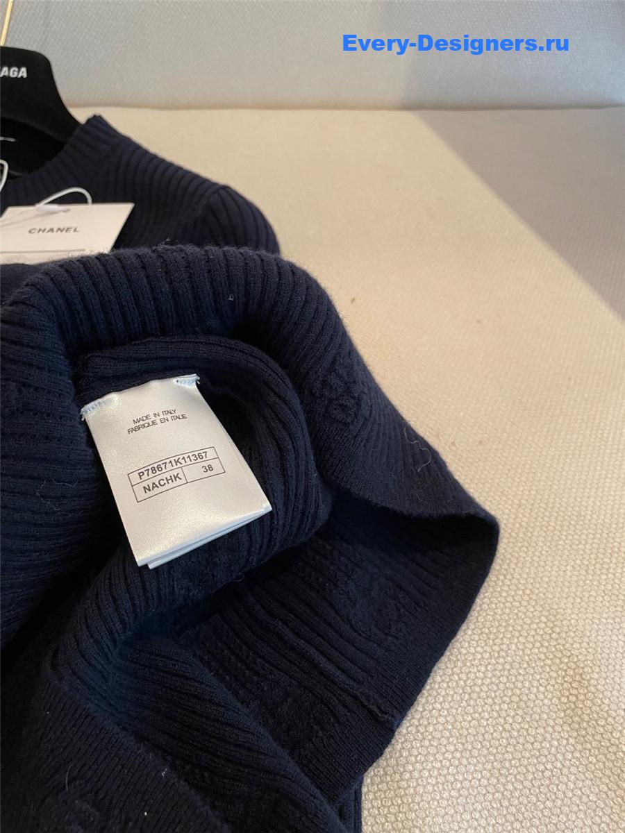 Ch**el black knitted sweater