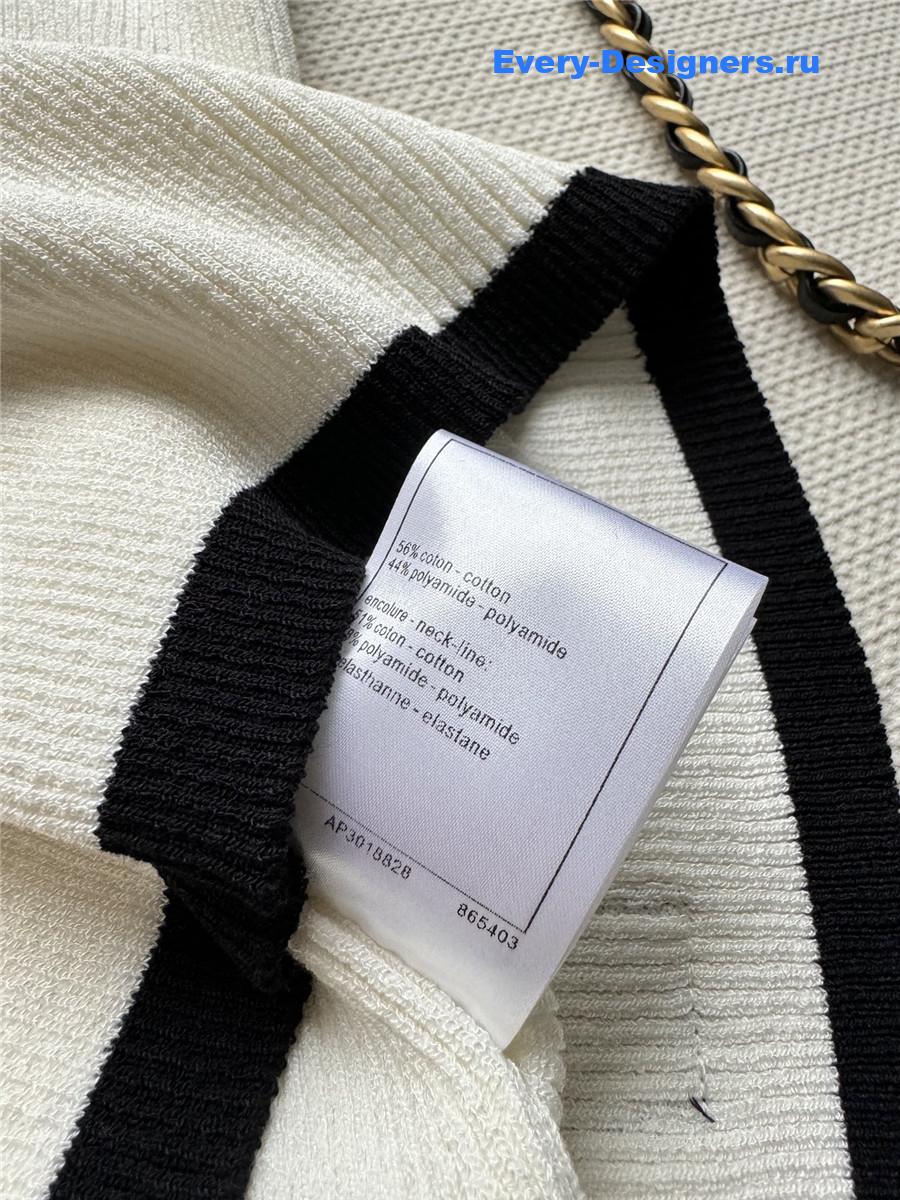 Ch**el u-neck knitted vest white