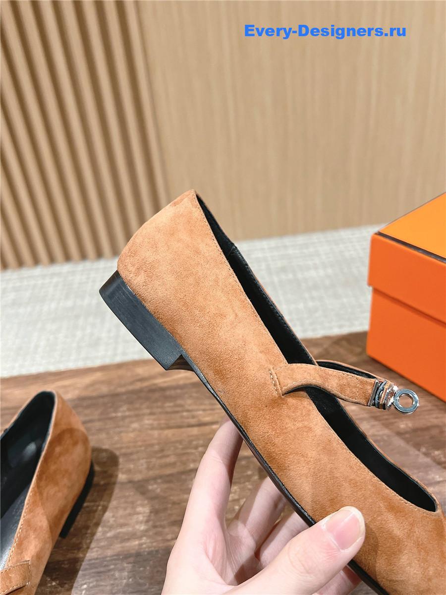 H**me5 suede ballet flats for women
