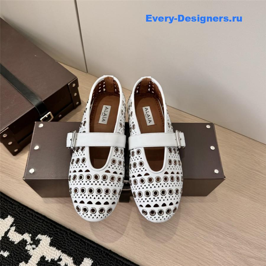 Alaïa Vienne Cutout Mary Jane Flats