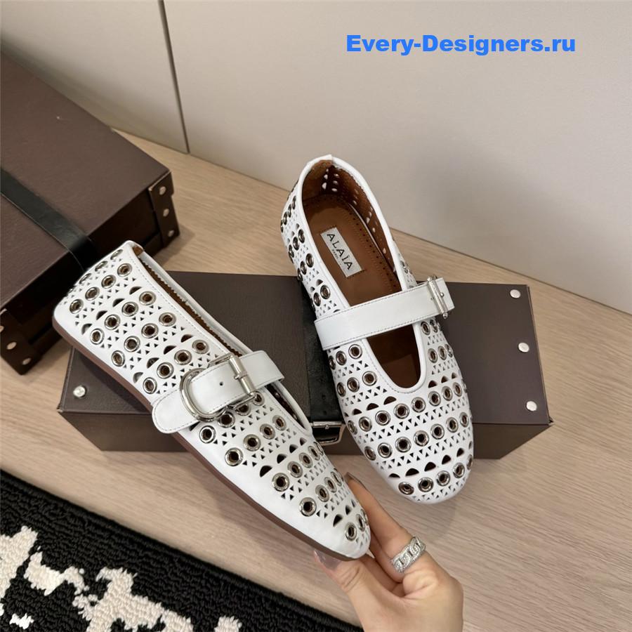 Alaïa Vienne Cutout Mary Jane Flats