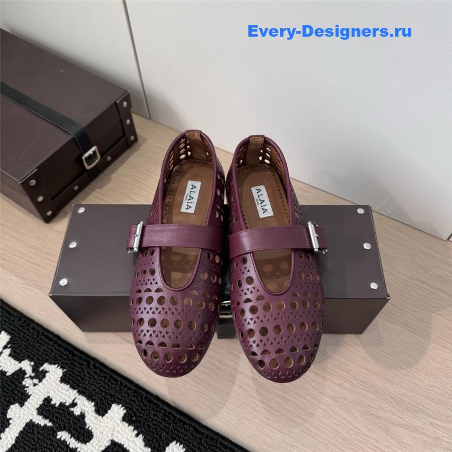 Alaïa Burgundy Cutout Mary Jane Flats