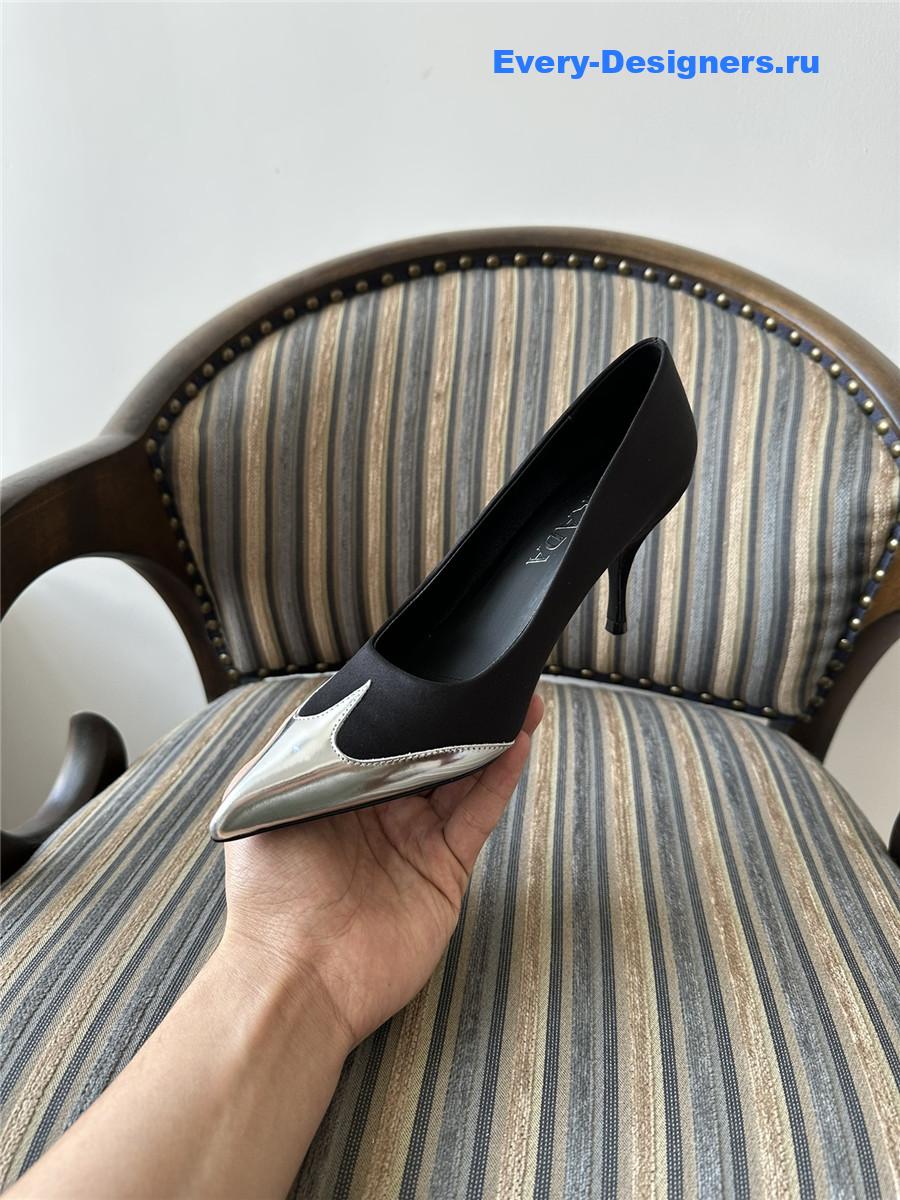 Pra*a black pointed toe pumps