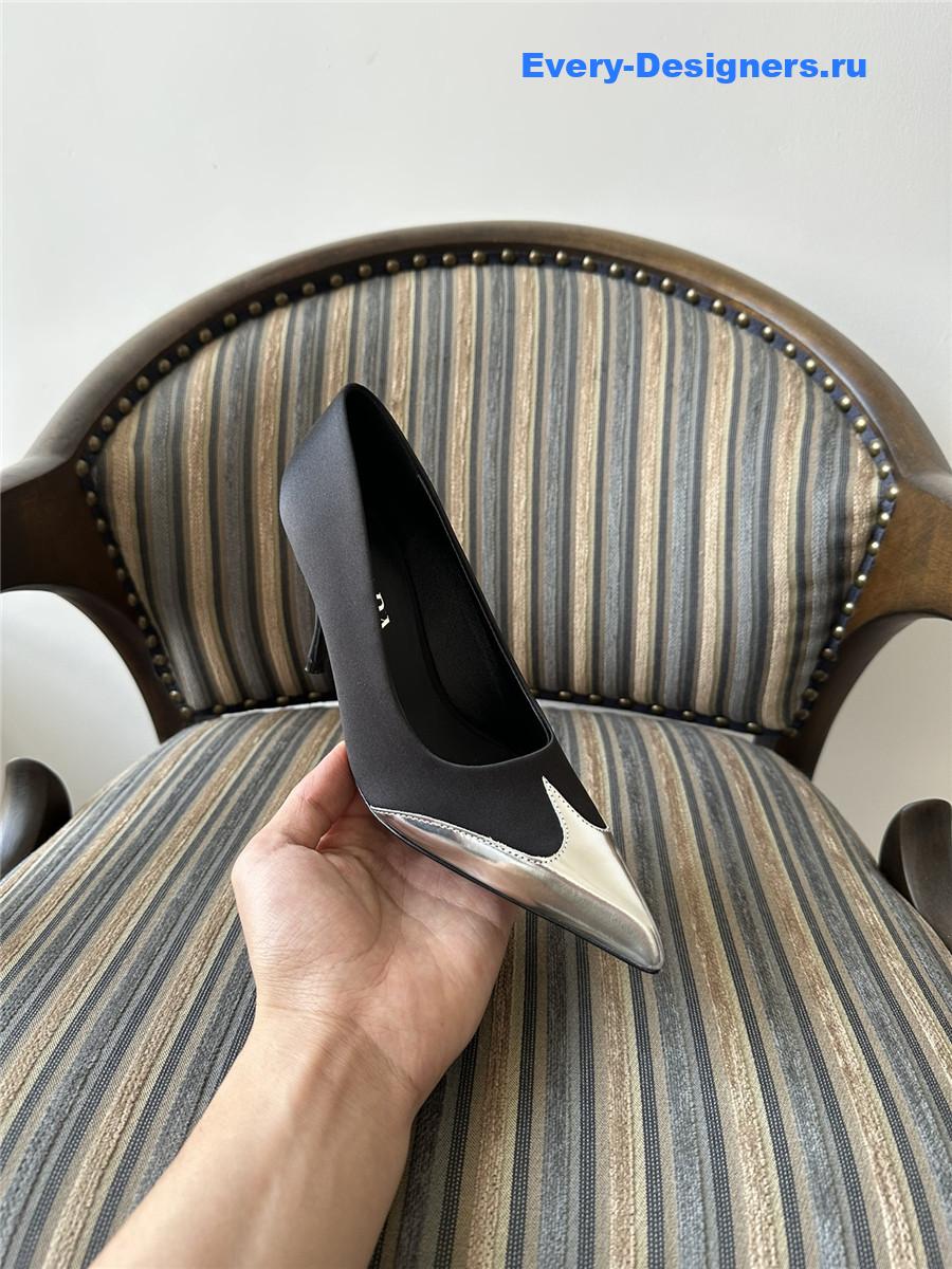 Pra*a black pointed toe pumps