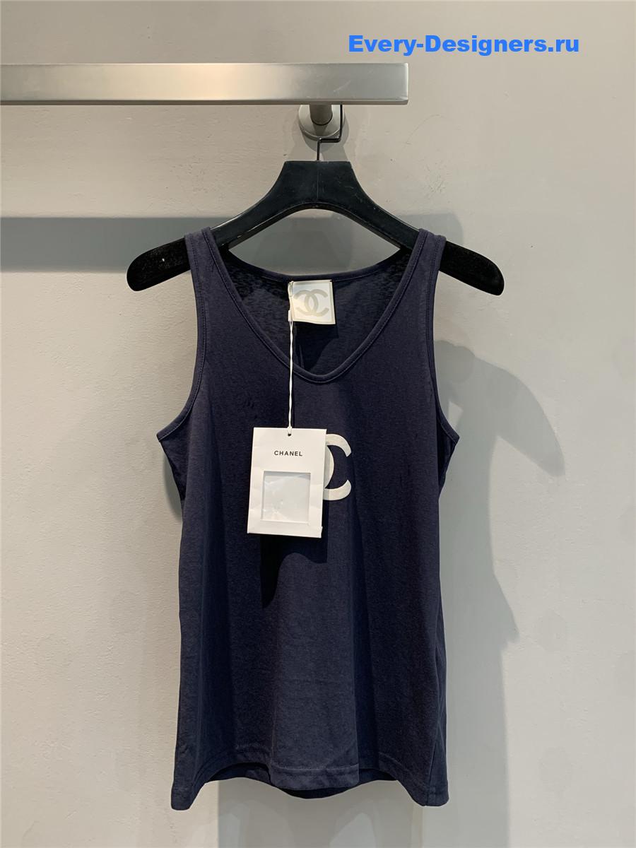 Ch**el navy sleeveless vest