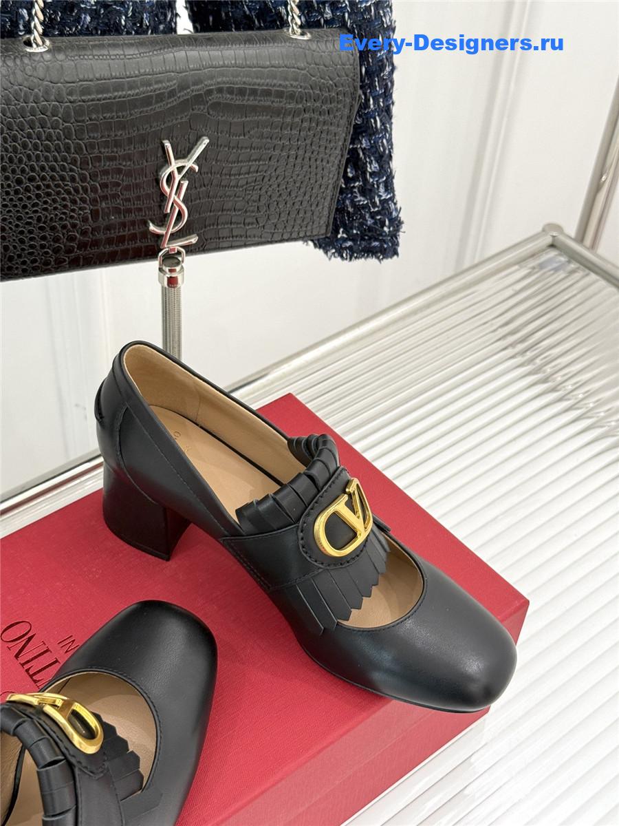 Va1e*ntin0 55mm vlogo signature pumps in black