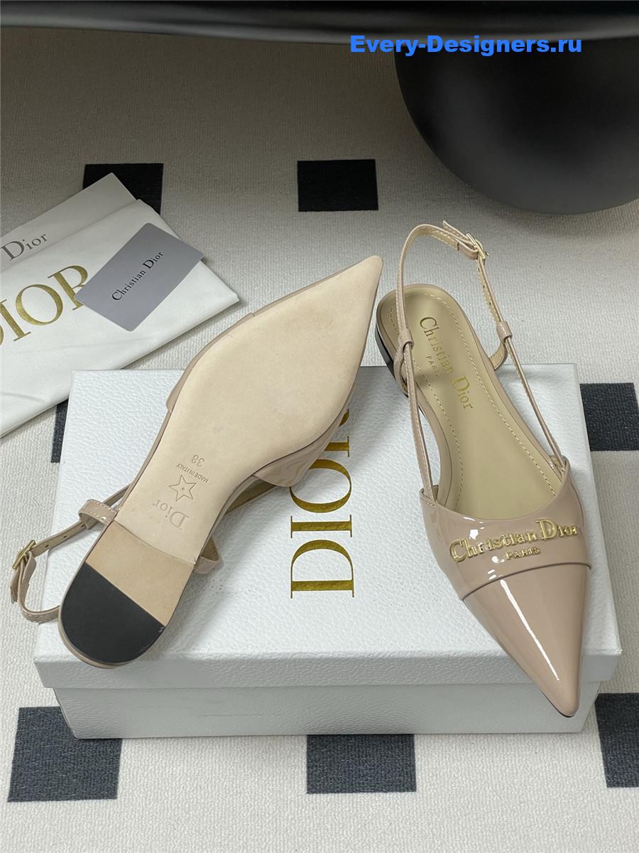 D10r beige slingback flats