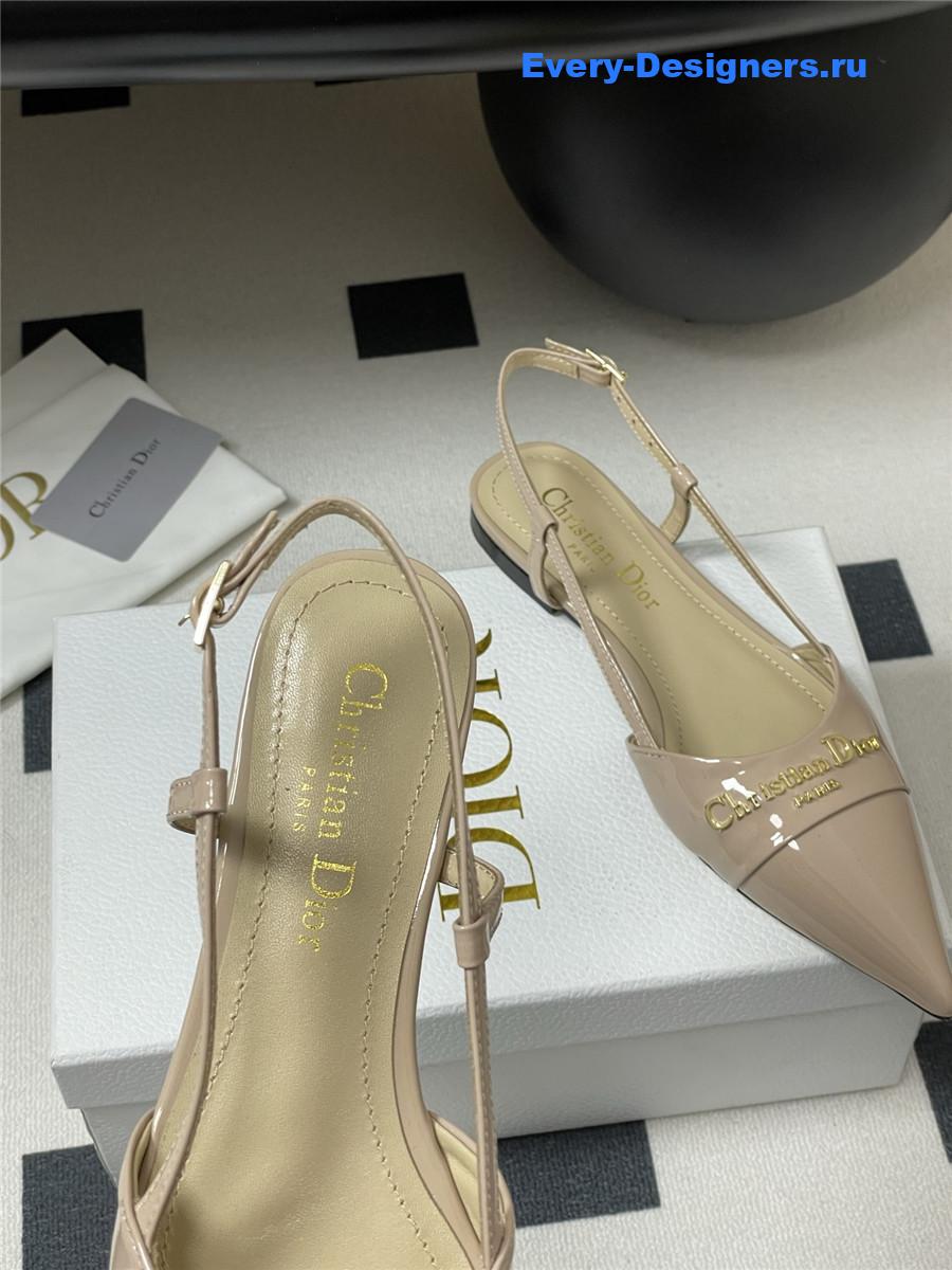 D10r beige slingback flats