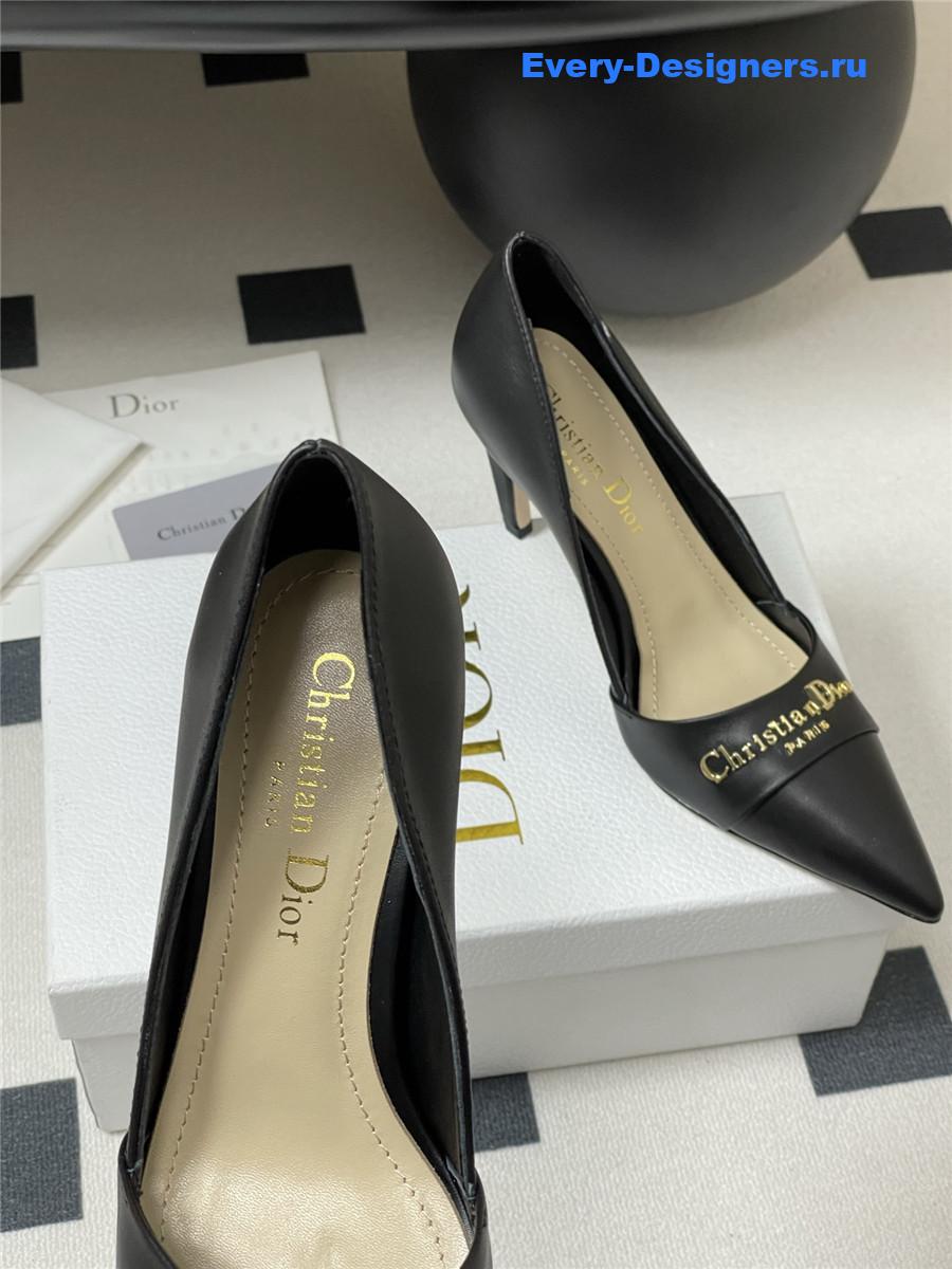 D10r black calfskin pumps