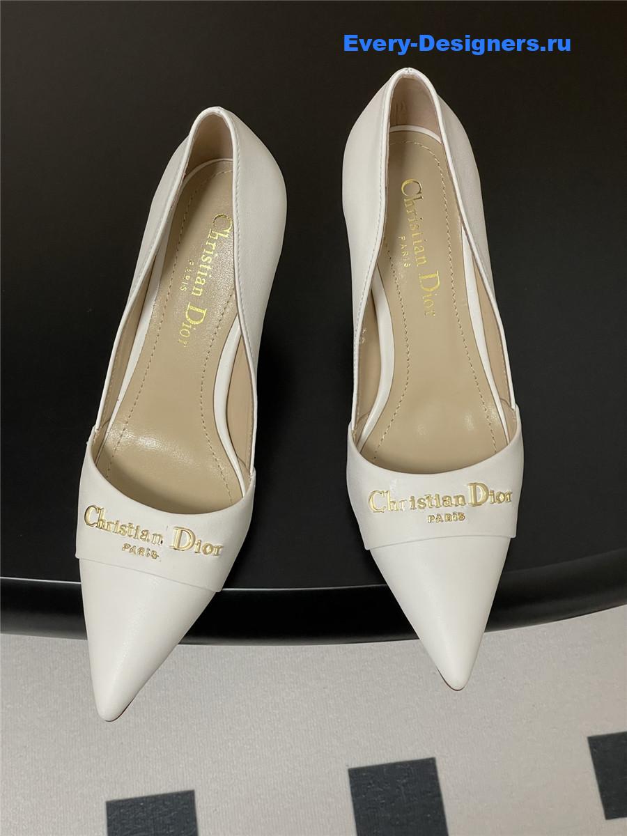D10r white calfskin pumps