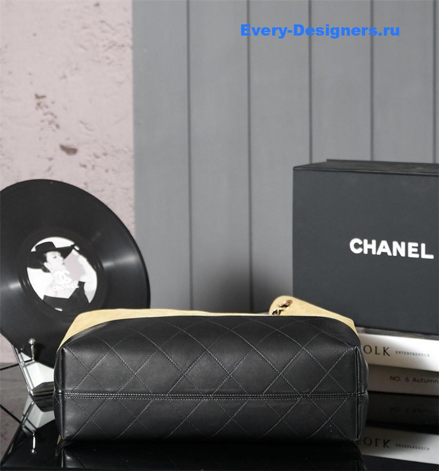 Ch**el brown cc logo shopping bag