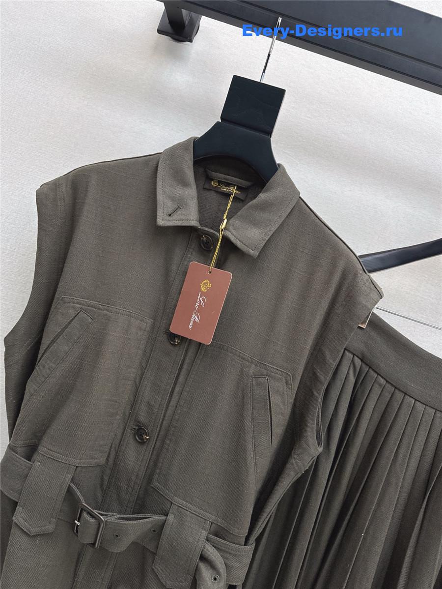 L0r0 P1ana vest pleated skirt suit