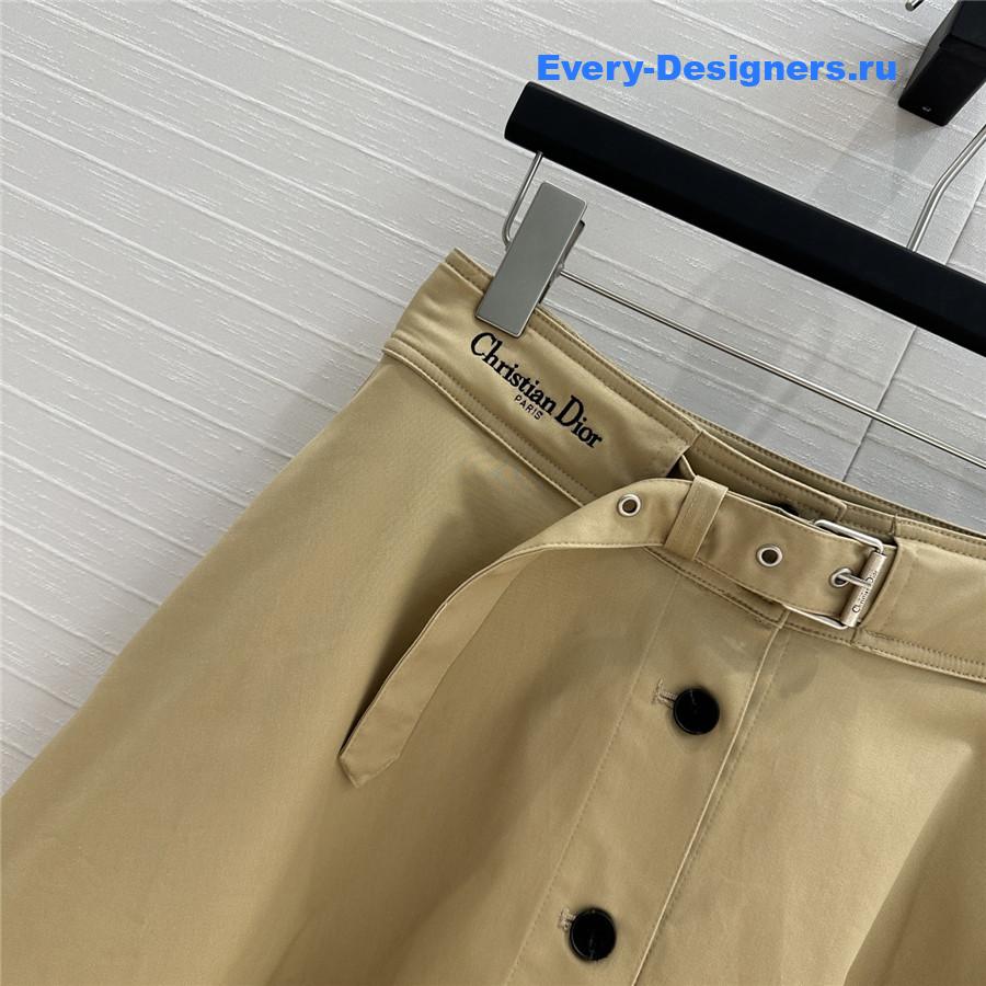 D10r brown belted skirt