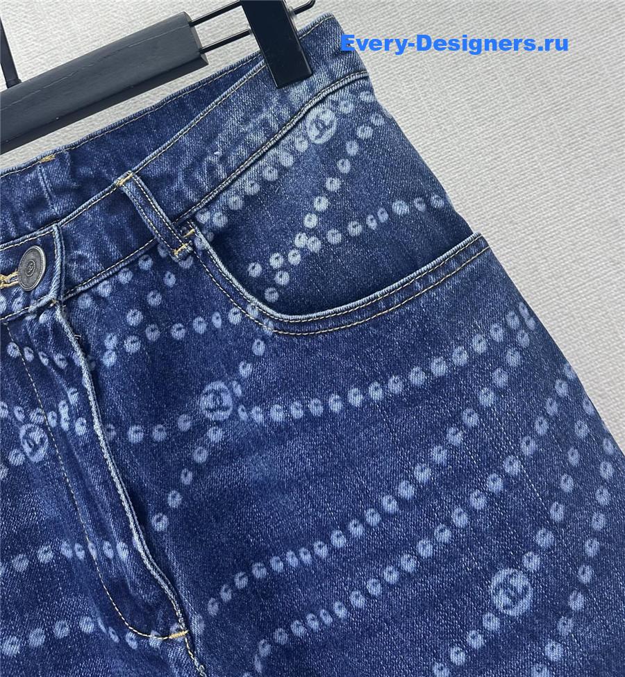 Ch**el blue pearl print logo jeans