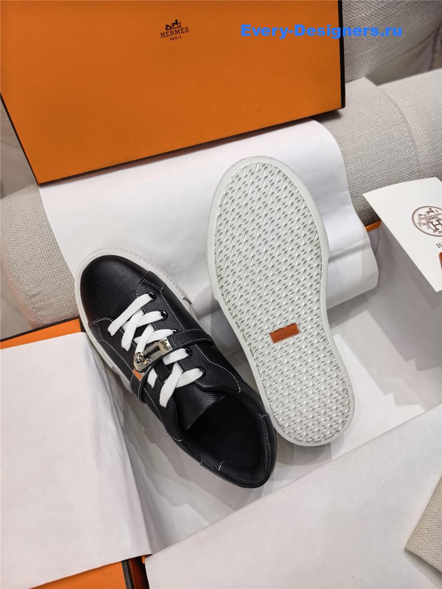 H**me5 day sneakers black