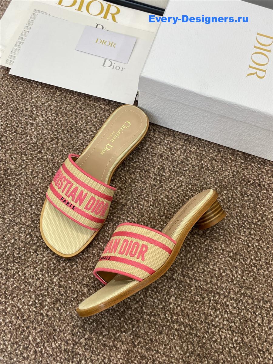 D10r pink dway slides