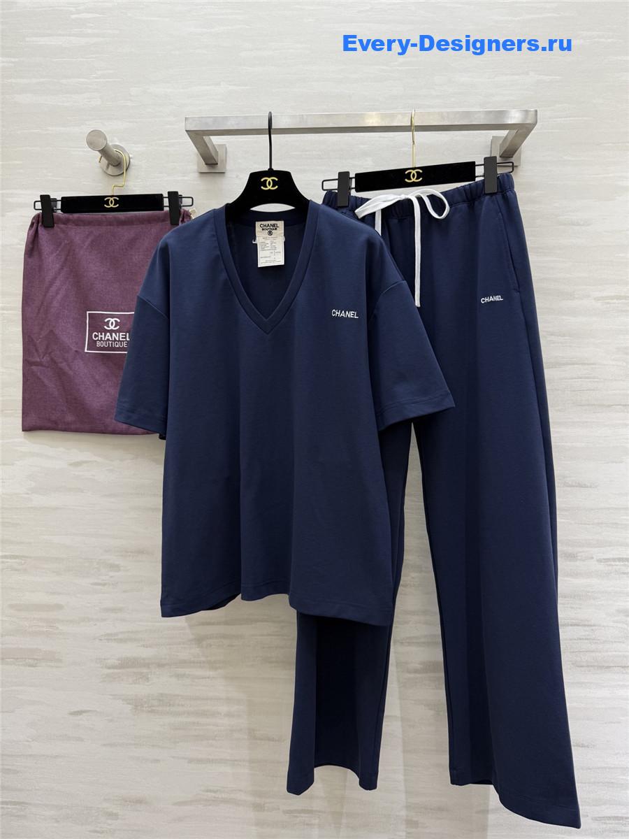Ch**el v-neck short-sleeve cotton suit