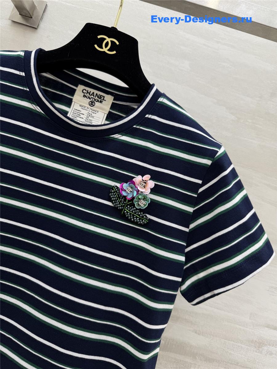 Ch**el navy beaded floral tee