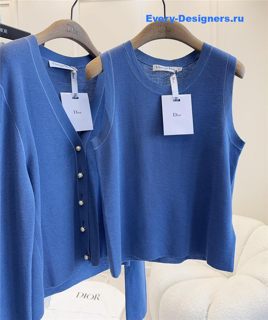 Ch**el knitted vest dark blue cardigan set
