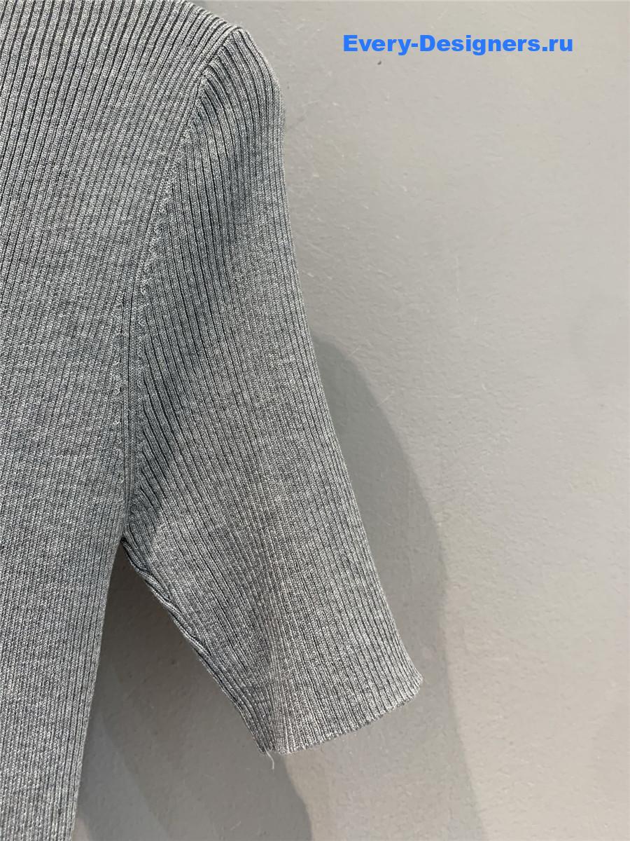 Pra*a gray ivory silk sweater