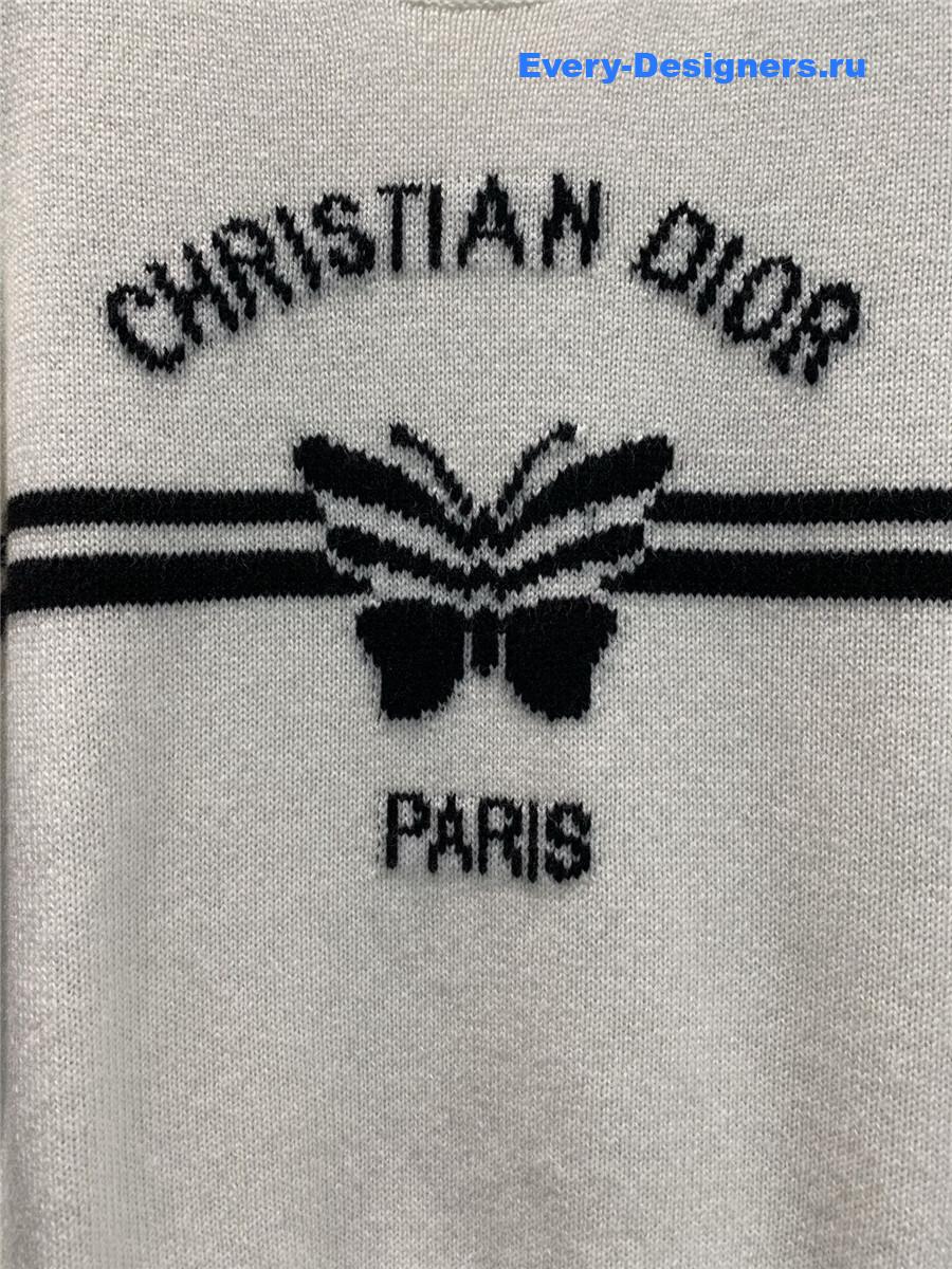 D10r white cashmere sweater