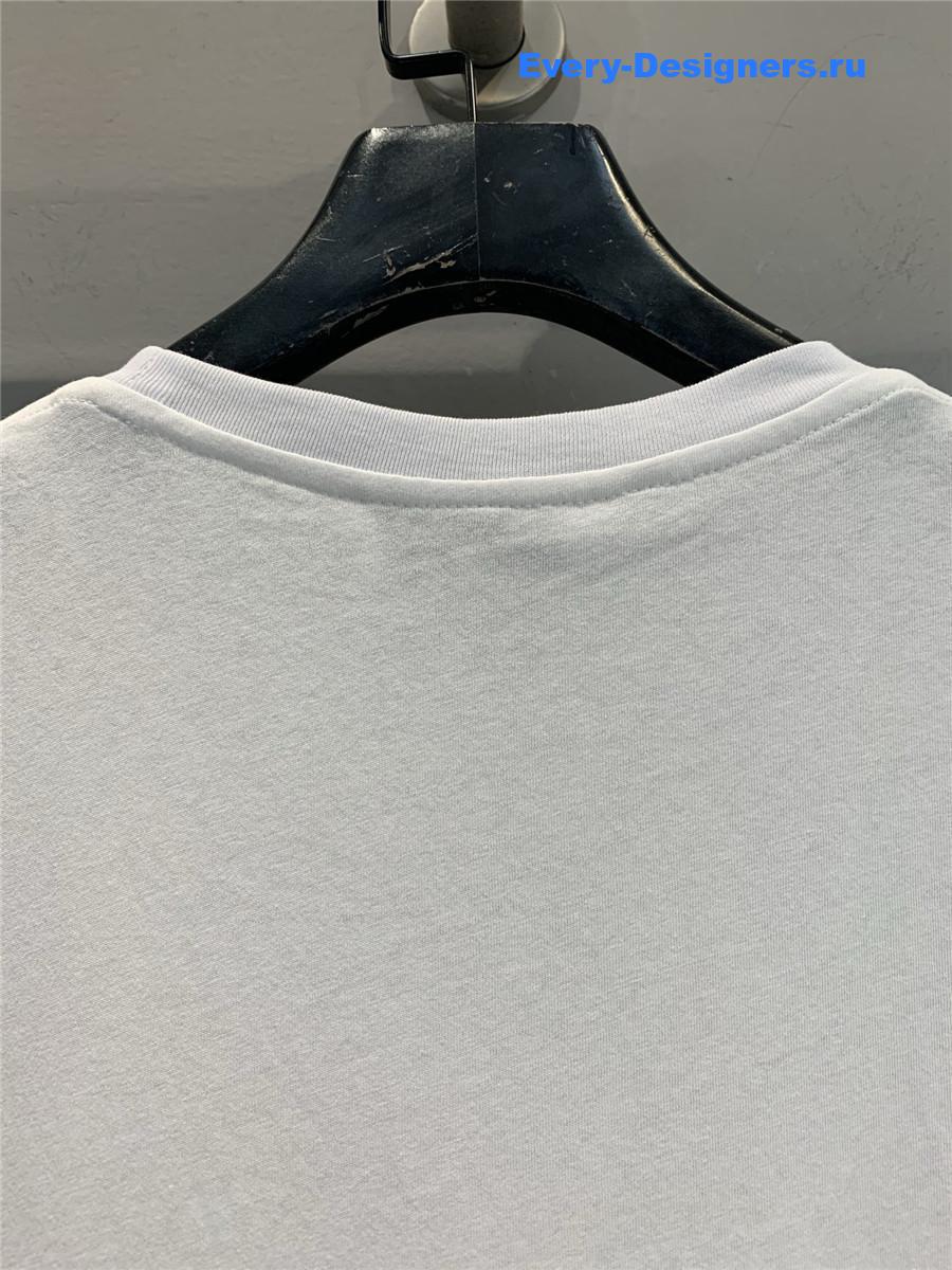 Sa1nt Lau*nt white t-shirt