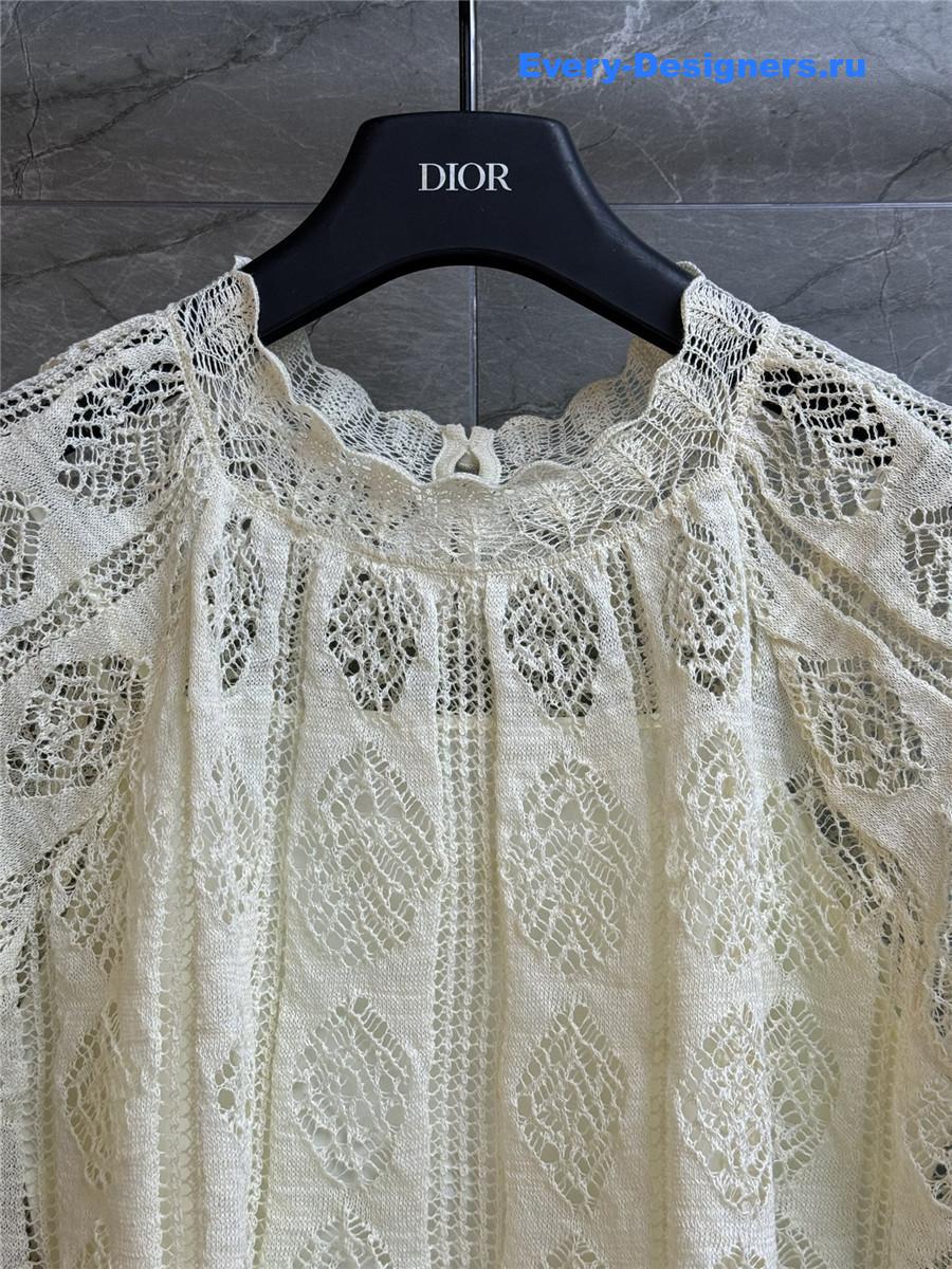 D10r lace puff sleeve top