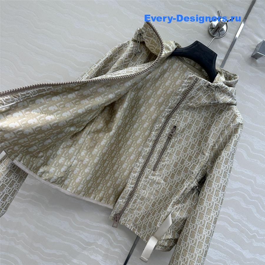 D10r oblique hooded jacket