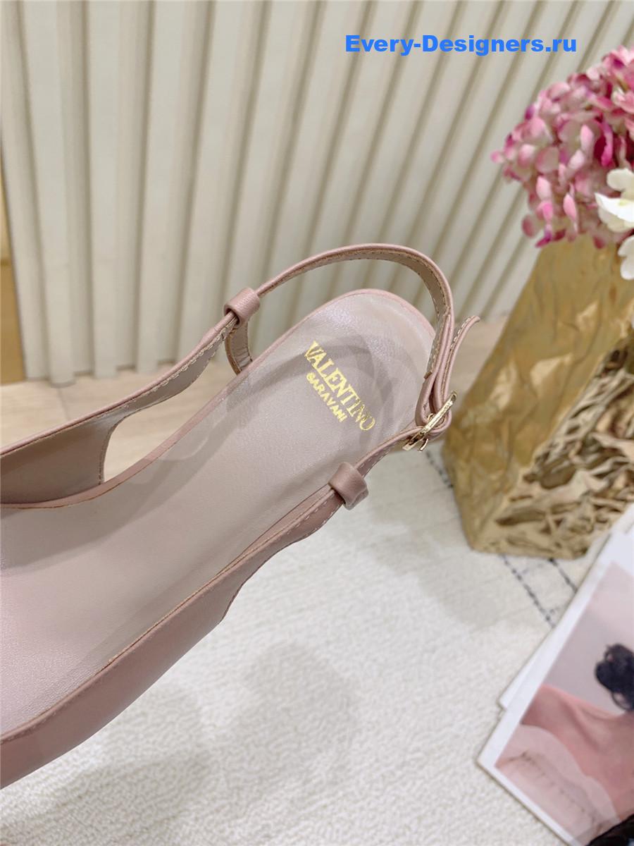 Va1e*ntin0 pink rockstud slingback pumps