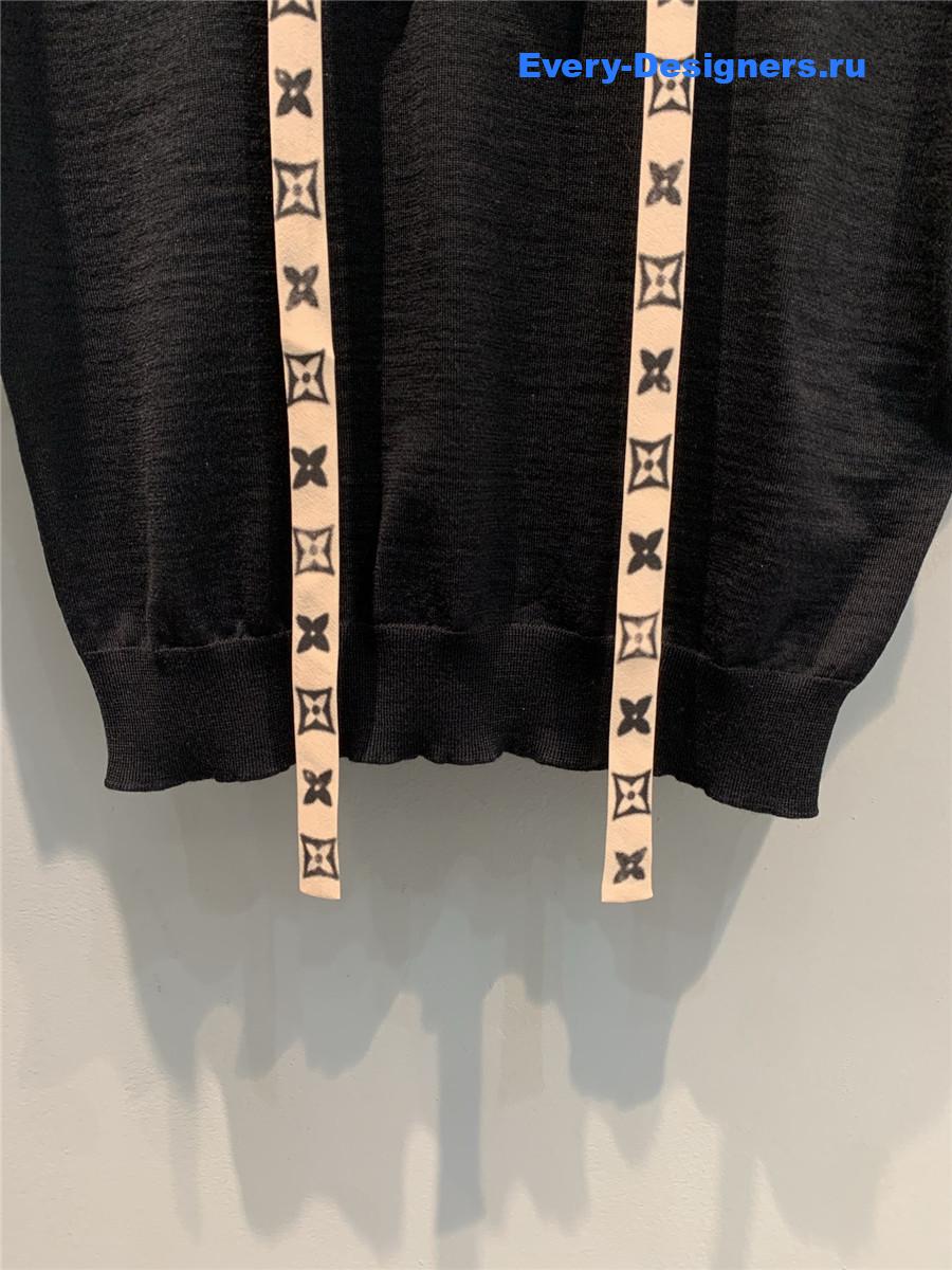 l0vis Vvtt0n logo ribbon black short sleeves