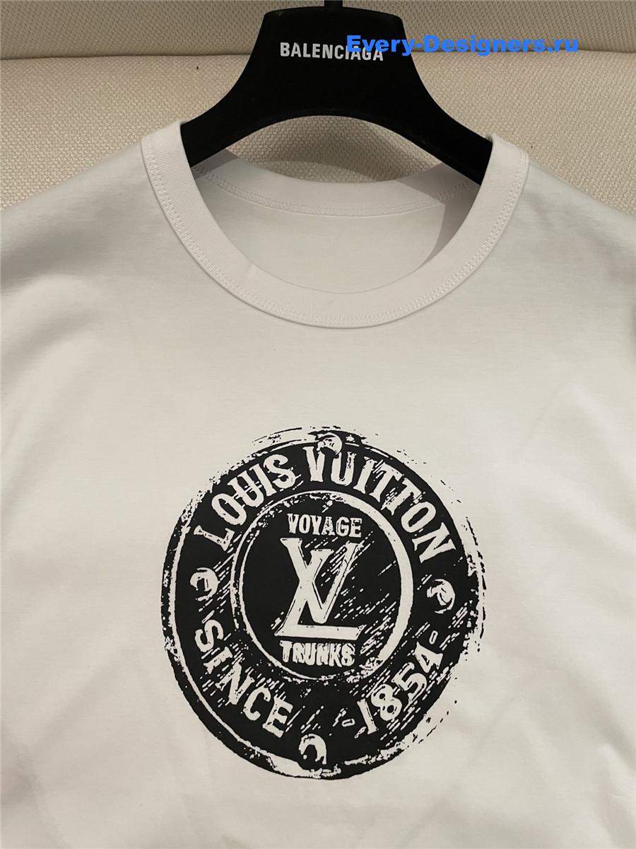l0vis Vvtt0n lv stamp t-shirt
