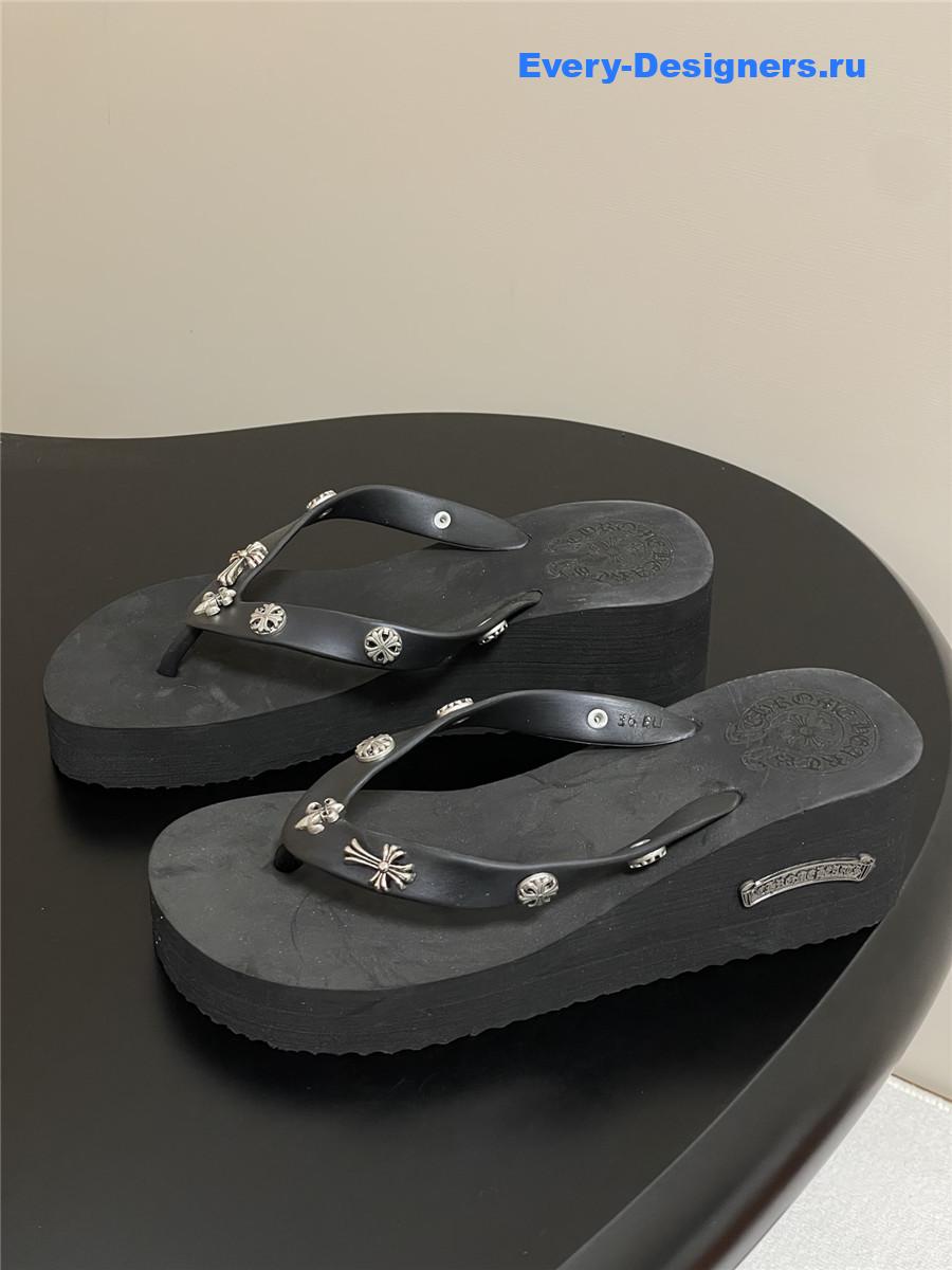 Ch*0me He**ts black platform flip flops