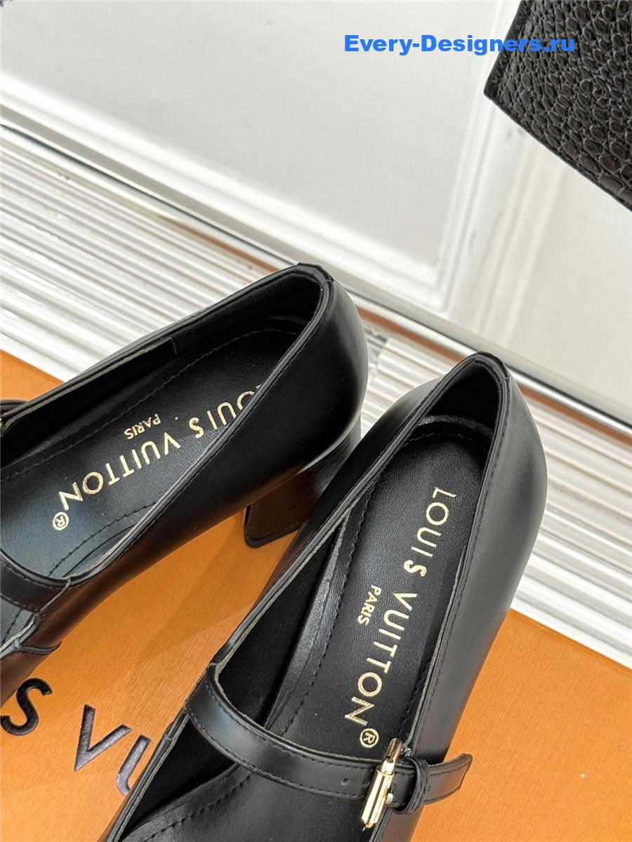 l0vis Vvtt0n black shake pumps