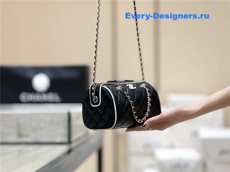 Ch**el black matelasse clutch