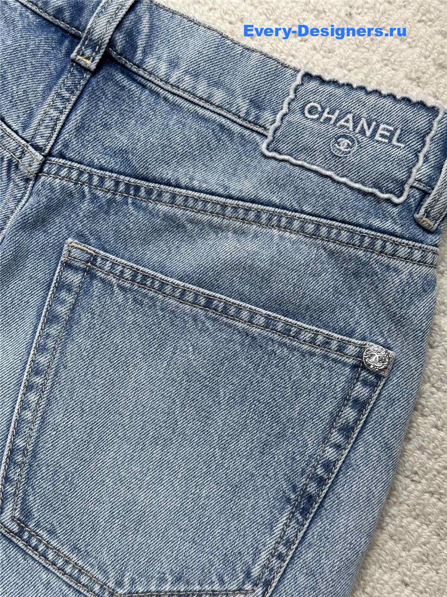 Ch**el coco embroidered shorts