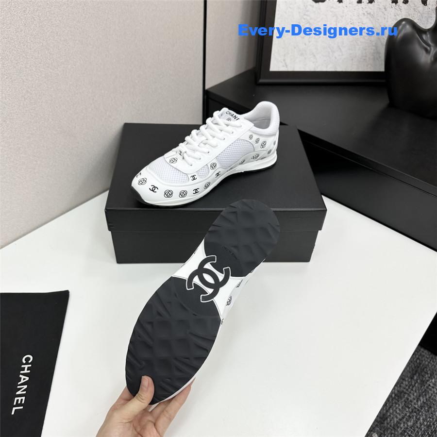 Ch**el cc logo white sneaker