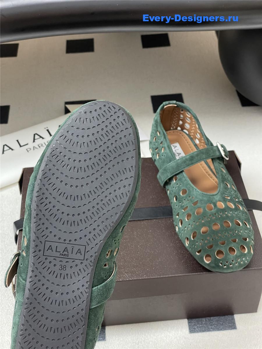 Alaïa Vienne Green Leather Ballet Flats
