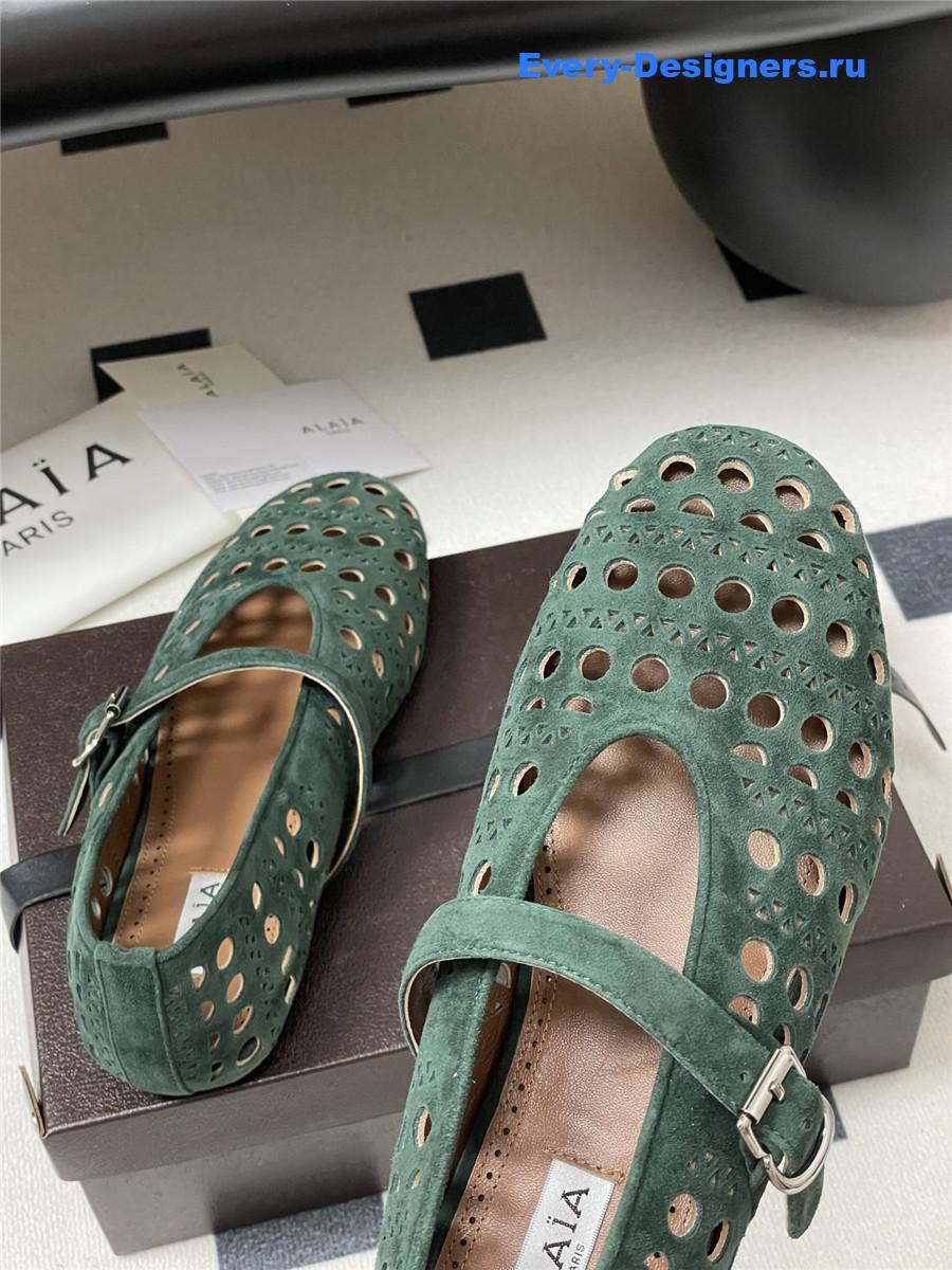 Alaïa Vienne Green Leather Ballet Flats