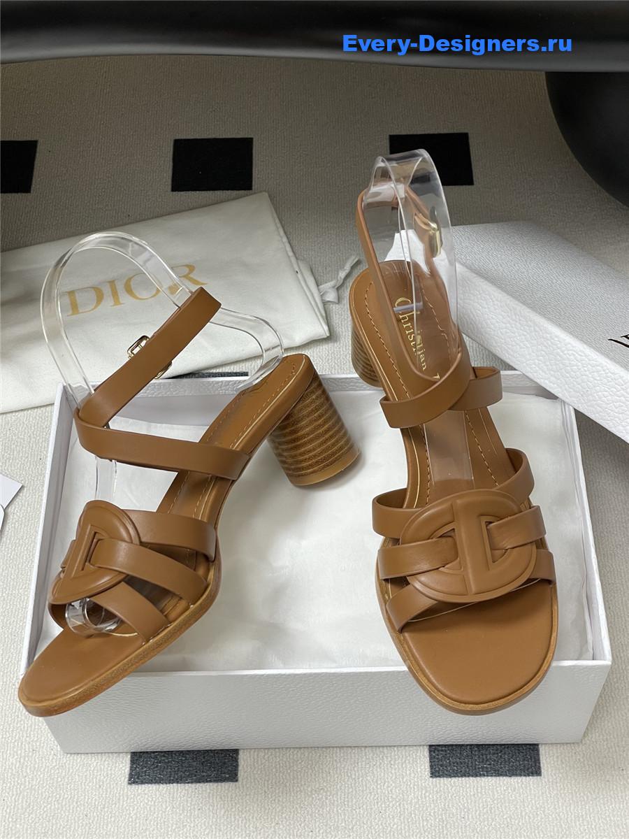 D10r d-club brown heeled sandals