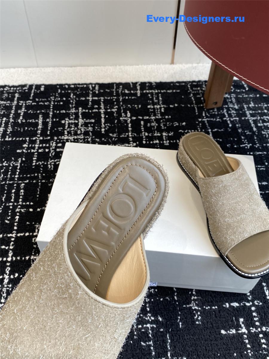 L0ew* ladera suede mules
