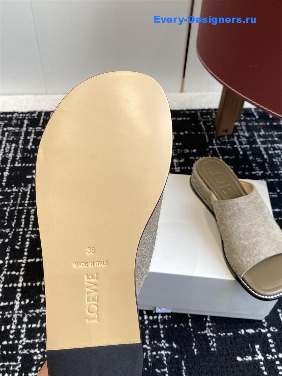 L0ew* ladera suede mules