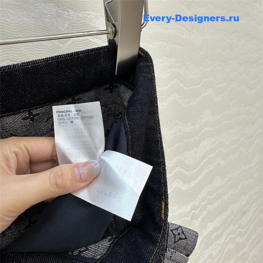 l0vis Vvtt0n blue monogram denim shorts