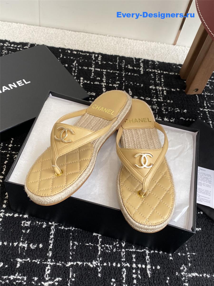 Ch**el beige suede thongs