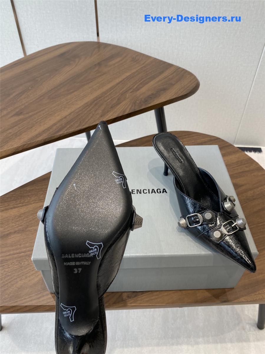 Ba1en*iaga cagole black pumps