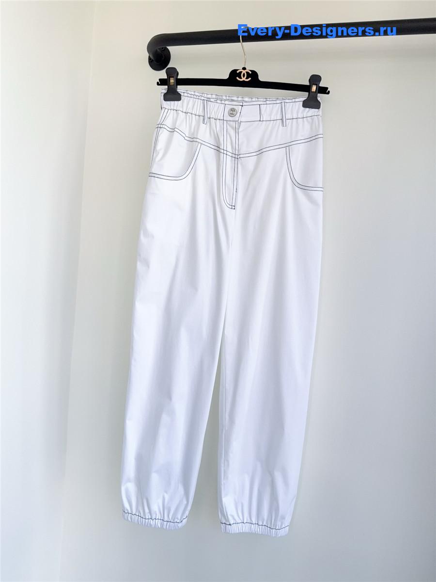 Ch**el white cc cropped pants