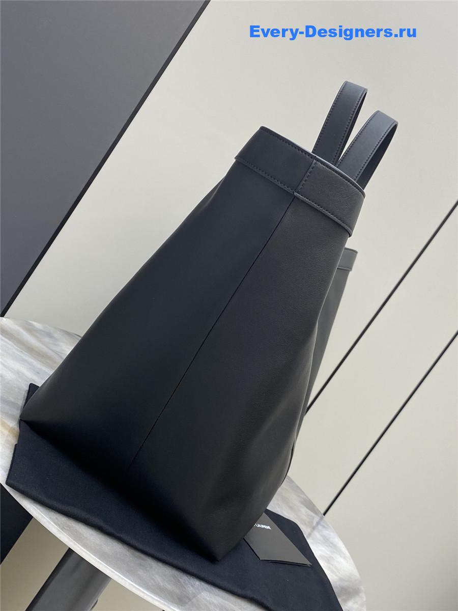 Sa1nt Lau*nt y leather tote in black